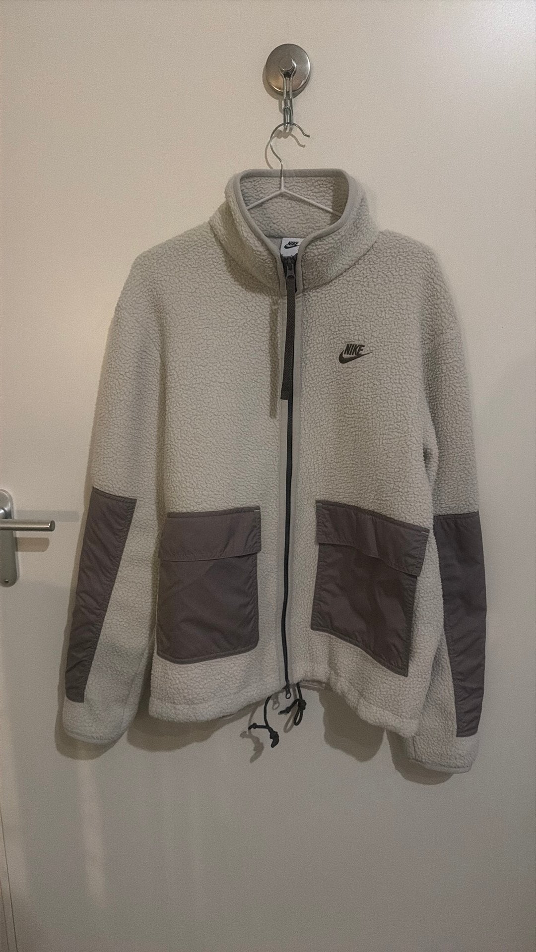 Jas Nike, Ophalen, Zo goed als nieuw
