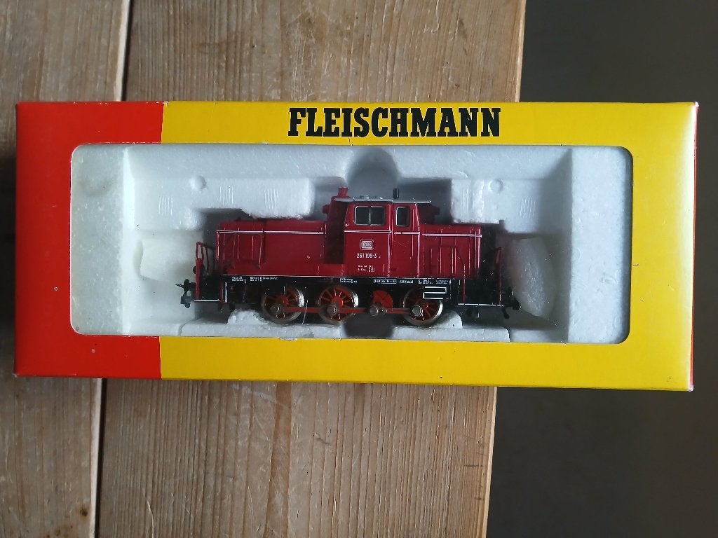Fleischmann dieselloc v60, Gebruikt, Fleischmann, Ophalen of Verzenden, Analoog