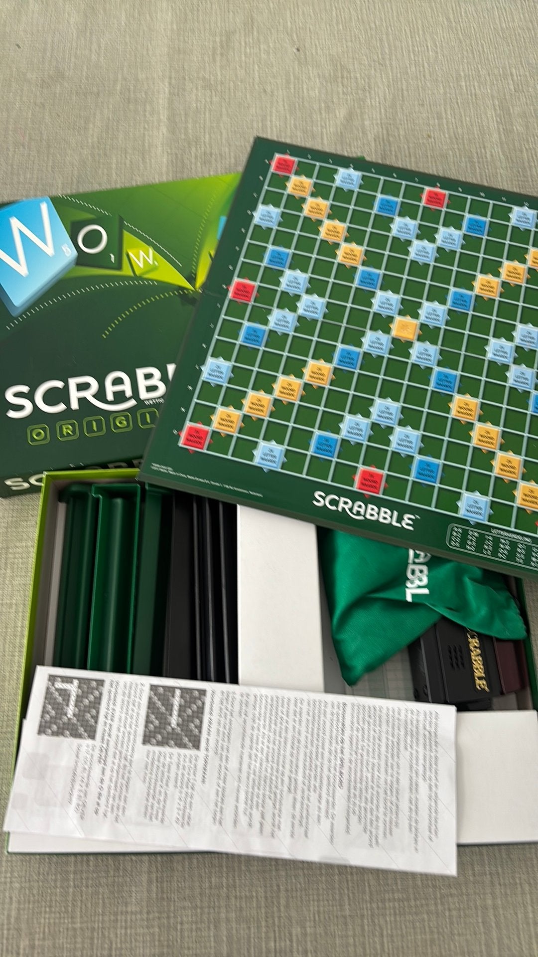 Compleet spel Scrabble, Hobby en Vrije tijd, Gezelschapsspellen | Bordspellen, Ophalen of Verzenden, Zo goed als nieuw