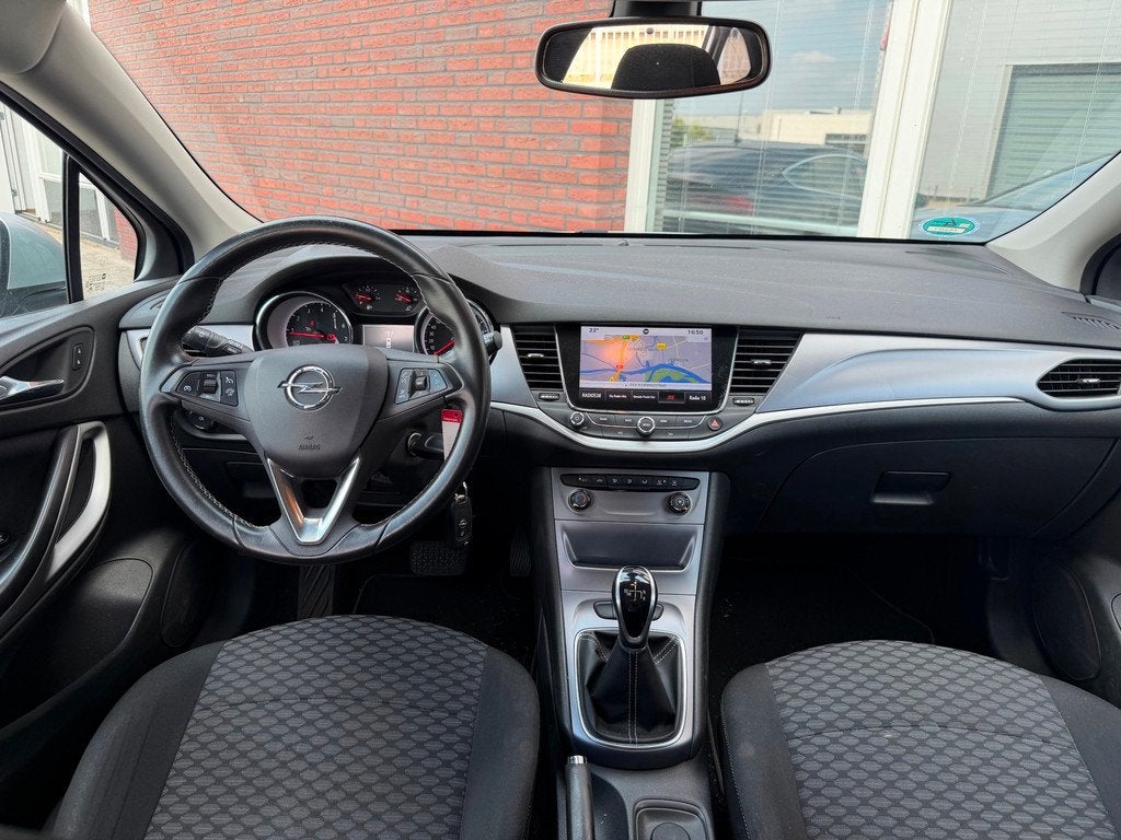 Opel Astra Sports Tourer 1.0 Online Edition / Navi / Camera, Stof, Gebruikt, 1178 kg, Met garantie (alle)