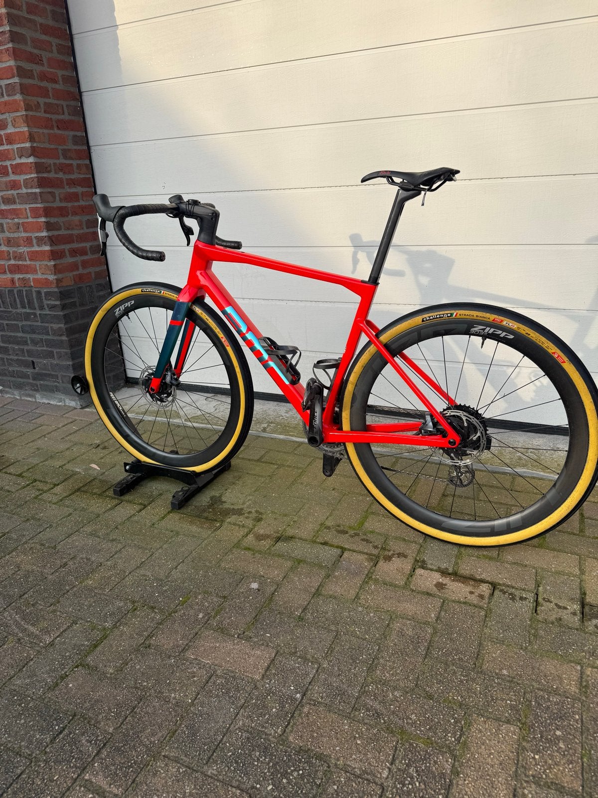 BMC Kaius Maat 56 ZGAN - SRAM Force AXS, Zipp 303s, Powermet, 28 inch, Carbon, Heren, Zo goed als nieuw