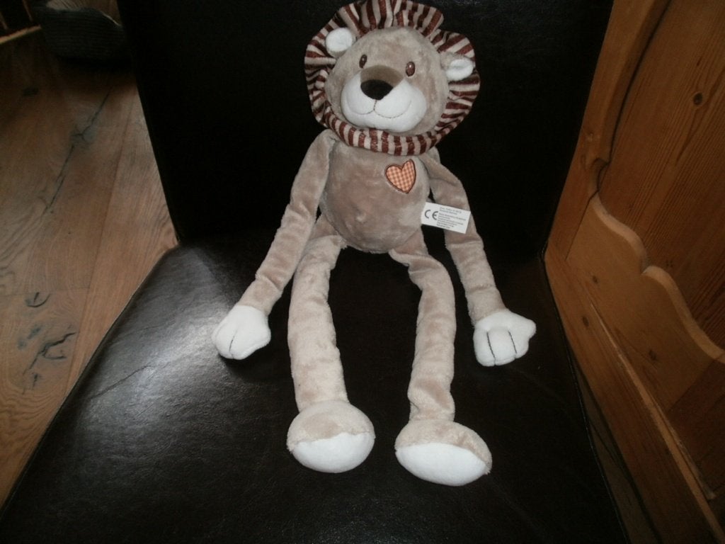 Evora leeuw bruin met geblokt hartje op borst 44 cm witte, Overige merken, Overige karakters, Nieuw, Ophalen of Verzenden