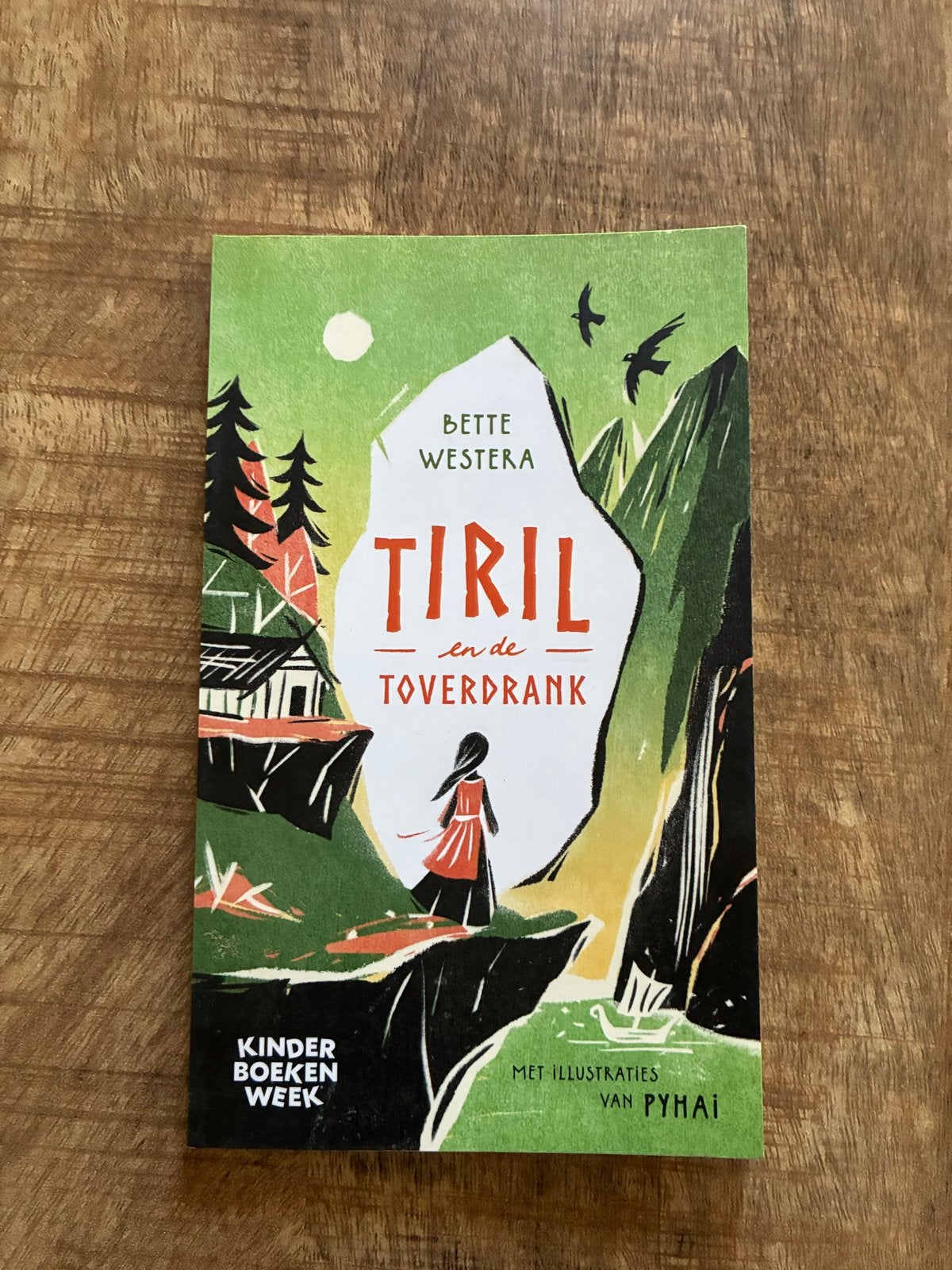Tiril en de Toverdrank - Bette Westera (Kinderboekenweek), Ophalen of Verzenden, Zo goed als nieuw, Fictie
