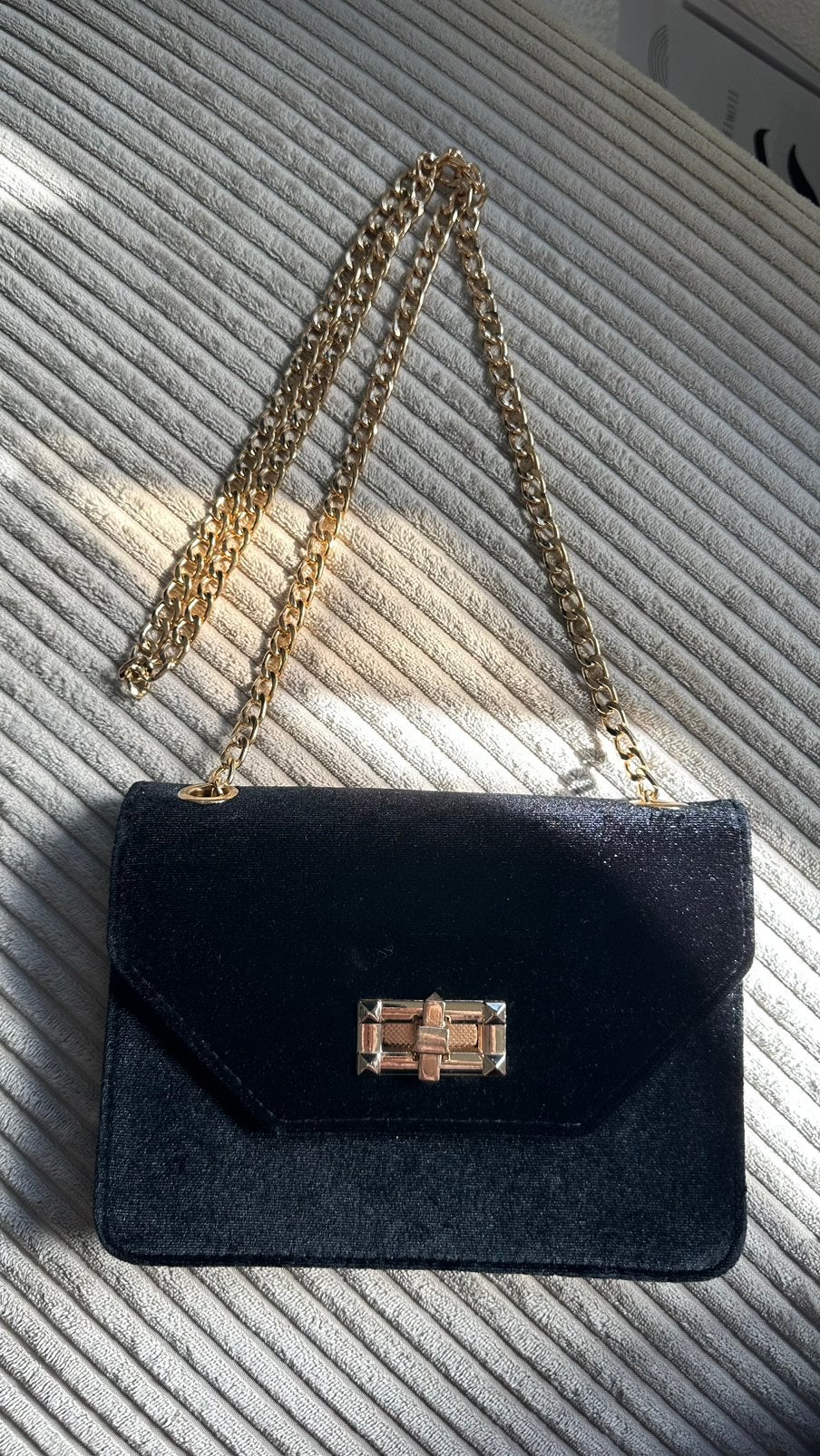 Velvet schoudertasje, zwart/goud, 20x15x3,5cm, Ophalen of Verzenden, Zo goed als nieuw, Zwart, Schoudertasje
