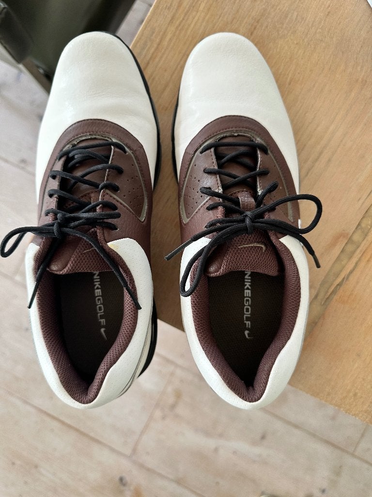 Nike golfschoenen NIEUW maat 44,5, Sport en Fitness, Golf, Ophalen of Verzenden, Nieuw, Schoenen, Overige merken
