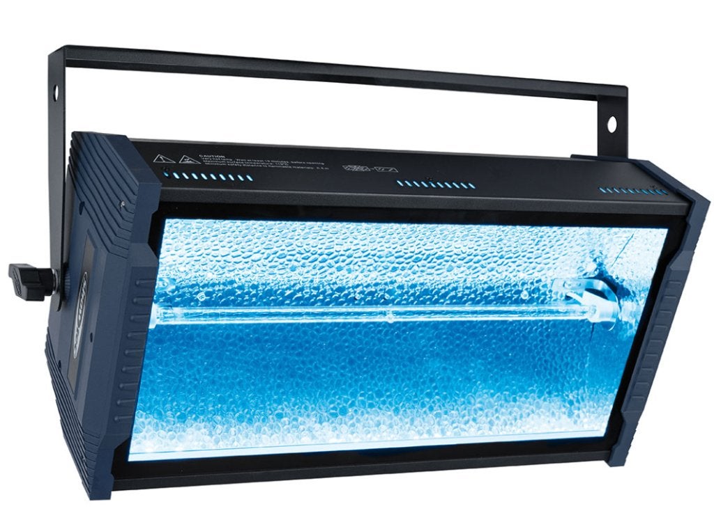4x Showtec Titan Blaze Stroboscoop, Ophalen of Verzenden, Zo goed als nieuw, Licht