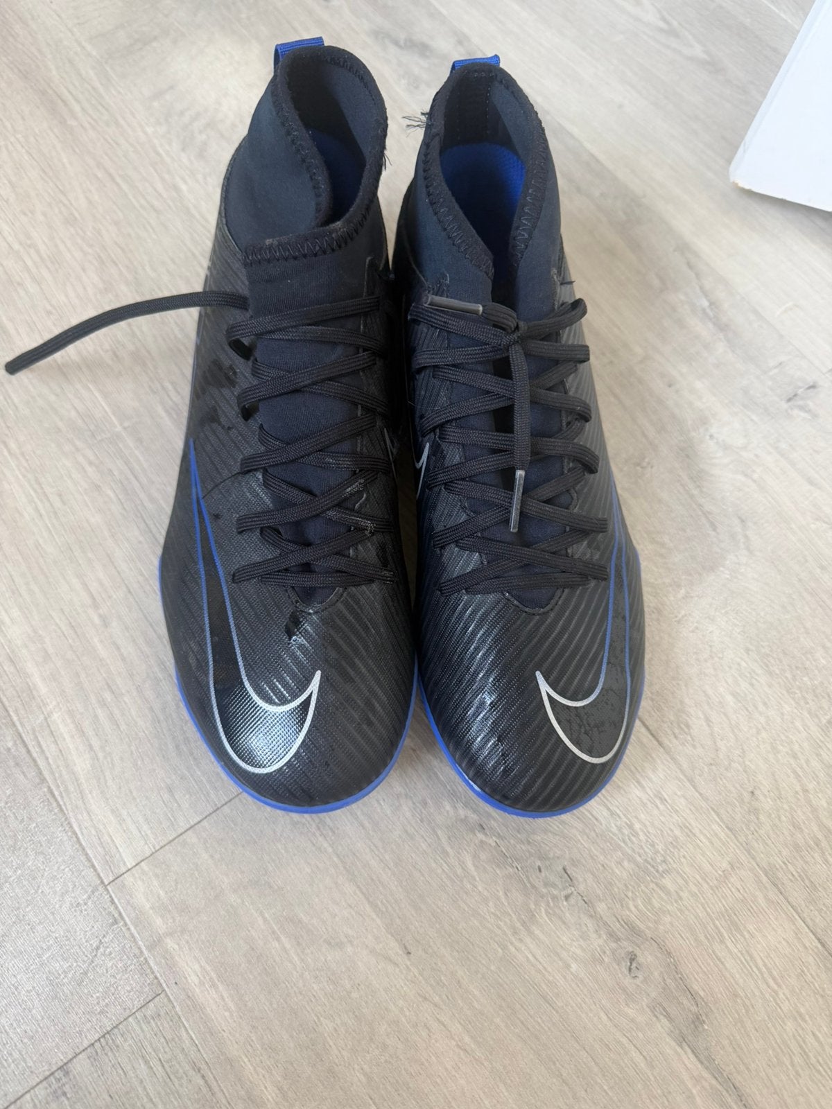 Nike voetbalschoenen maat 38, Sport en Fitness, Voetbal, Ophalen of Verzenden, Zo goed als nieuw, Schoenen