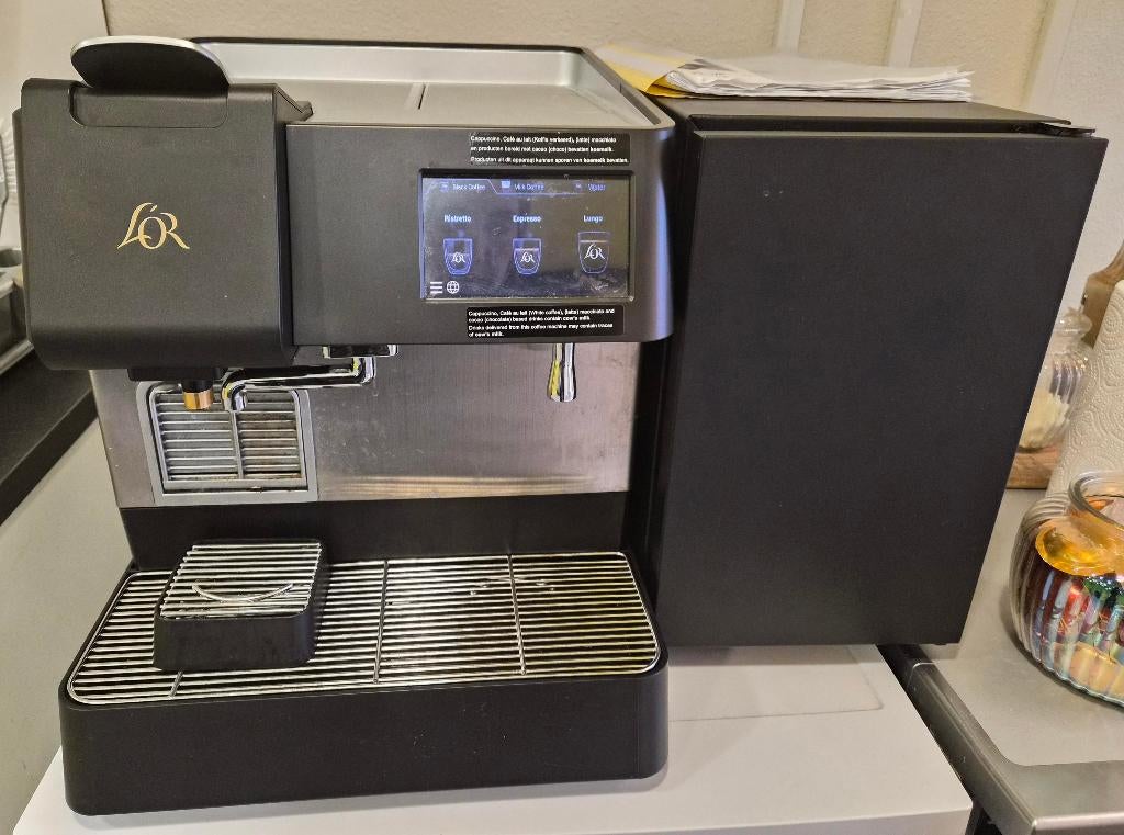 Koffiezetapparaat L'OR Suprême zakelijk gebruik, Ophalen, Koffiepads en cups, Gebruikt, 10 kopjes of meer