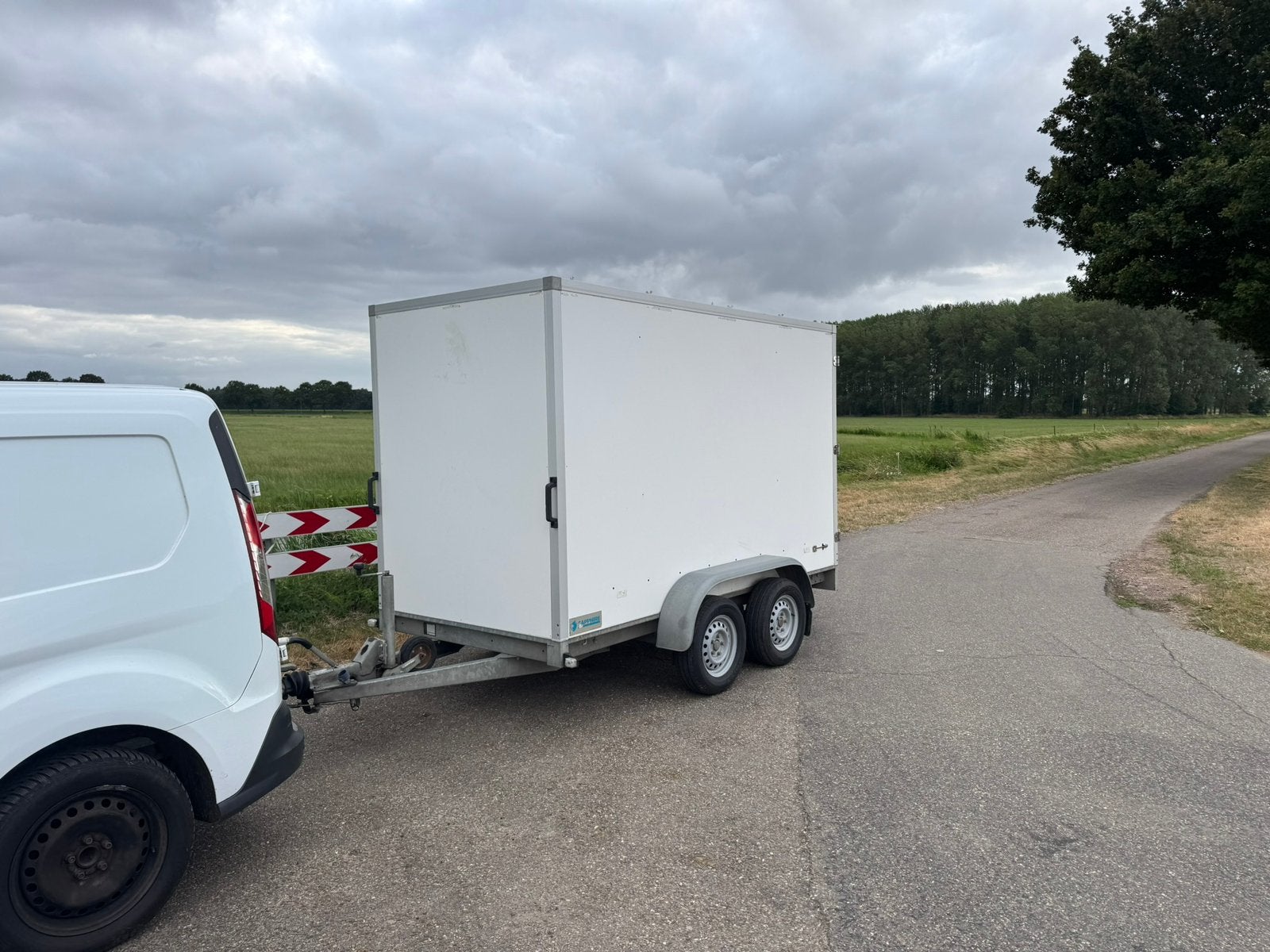 Hapert Sapphire gesloten aanhanger tandemasser, Auto diversen, Aanhangers en Bagagewagens, Ophalen, Zo goed als nieuw