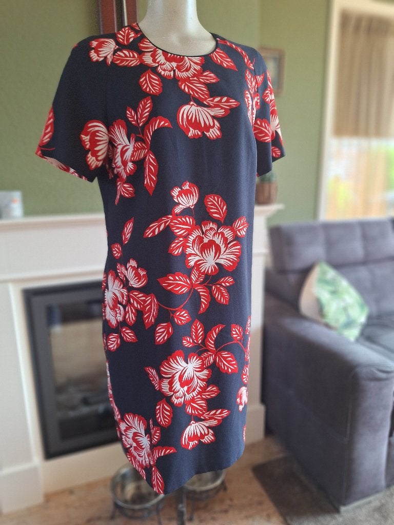 Terre bleu jurk blauw met rode bloemen 42, Maat 42/44 (L), Terre Bleu, Knielengte, Gedragen