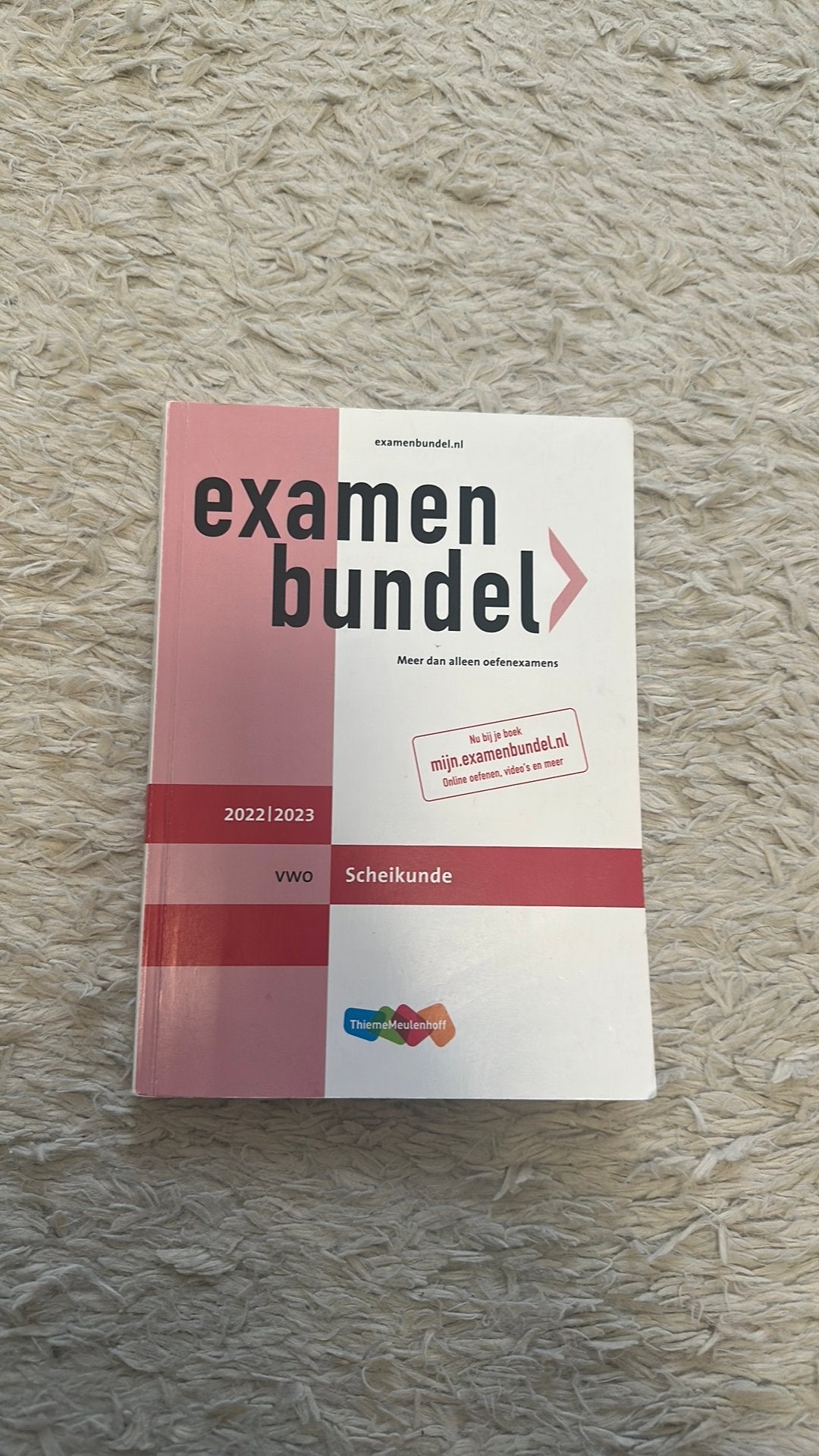 VWO Examenbundel Scheikunde 2022/2023, Boeken, Ophalen of Verzenden, Gelezen, VWO, Scheikunde