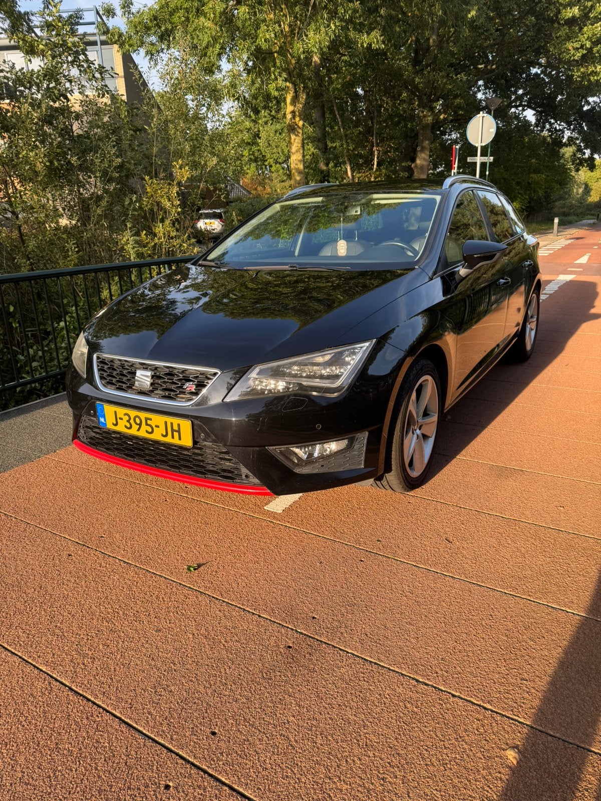 Seat Leon ST FR 1.4 TSI 140 pk 2014 Zwart, Auto's, Voorwielaandrijving, 4 cilinders, Leon, Zwart