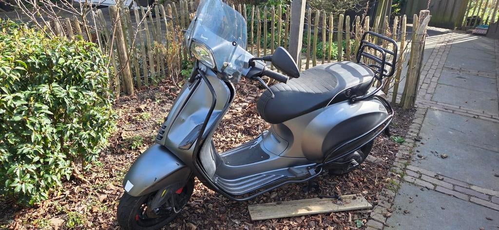 Piaggio Vespa Sprint 2015 - met schade, Ophalen, Gebruikt, Overige modellen, Maximaal 45 km/u