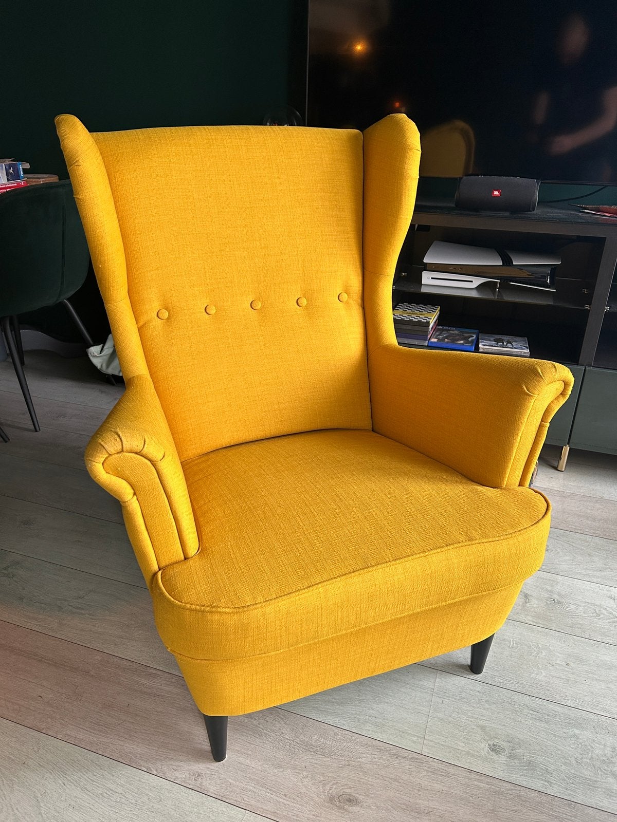 IKEA Strandmon - Geel - z.g.a.n., Huis en Inrichting, Fauteuils, Ophalen, 75 tot 100 cm, Zo goed als nieuw, Modern & klassiek