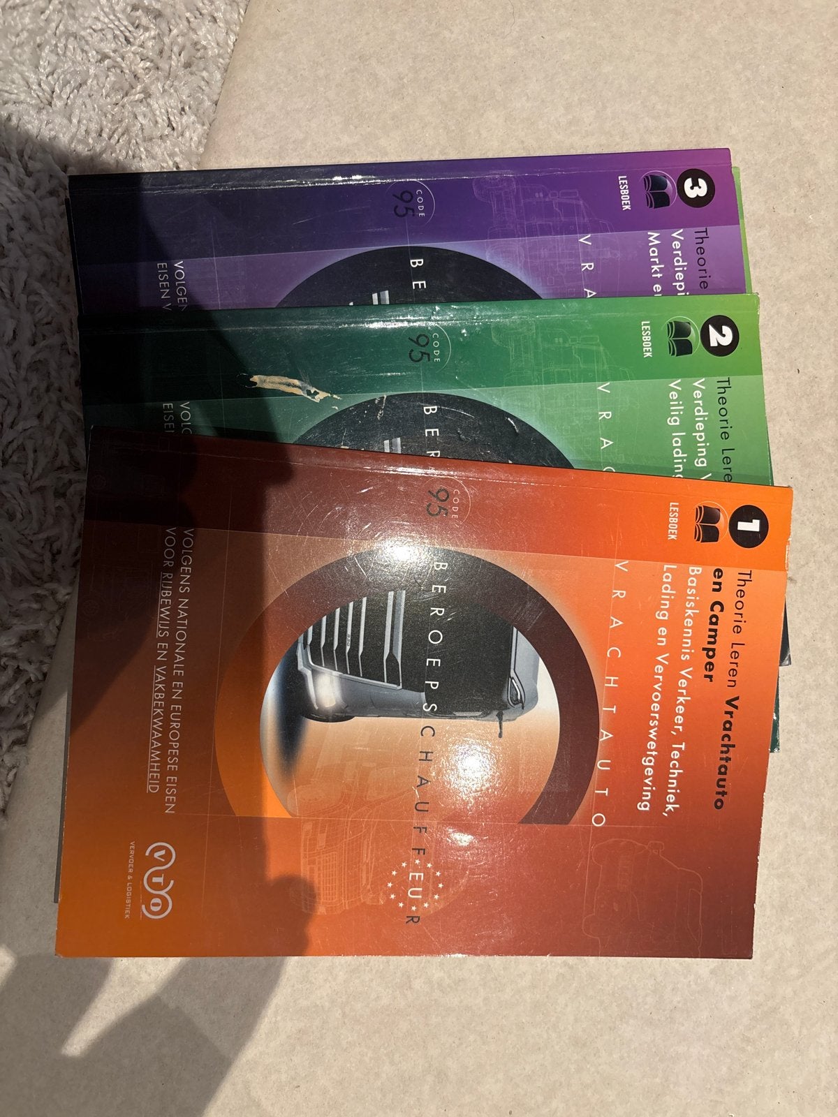Vrachtauto en Camper Theorieboeken Code 95 (3 delen), Boeken, Studieboeken en Cursussen, Ophalen, Gamma, Gelezen, MBO
