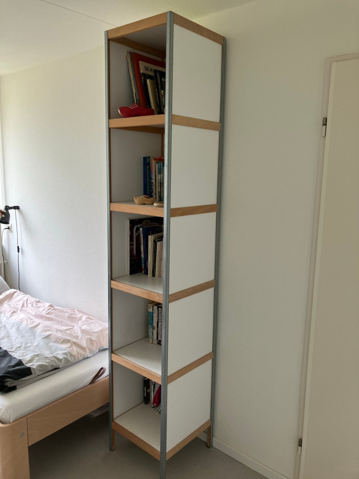 Kewlox Modulo Kolomkast - Beuken, Staal, Wit - 223cm Hoog, Ophalen, Met plank(en), Minder dan 50 cm, Gebruikt
