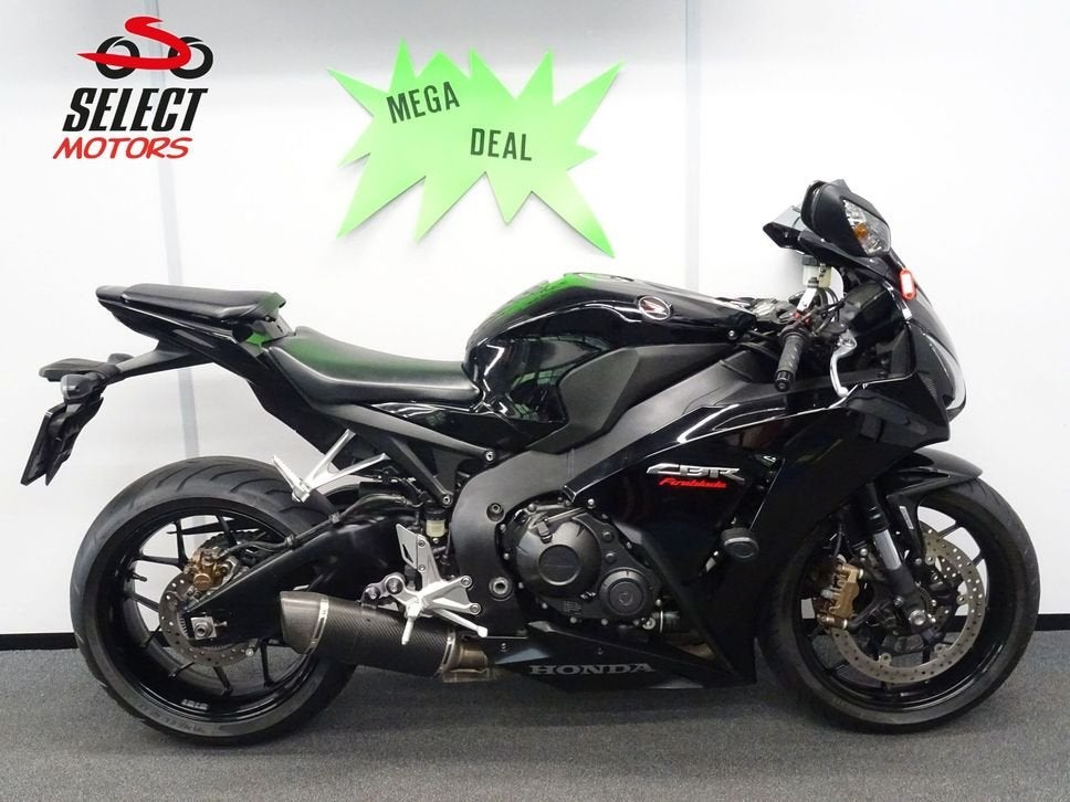 HONDA CBR 1000 RR FIREBLADE CBR1000RR SC59 (2016), Motoren, Motoren | Honda, HONDA, 4 cilinders, Motorrijbewijs A, Onbekend