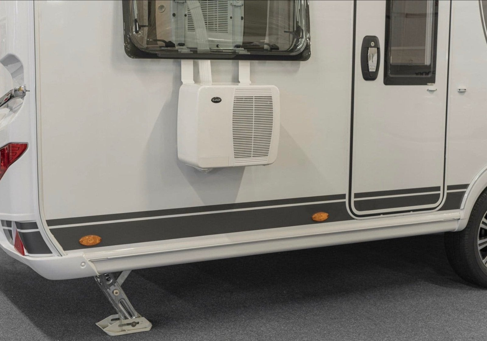 Eurom split-unit airconditioner voor caravan of camper, Ophalen, Zo goed als nieuw