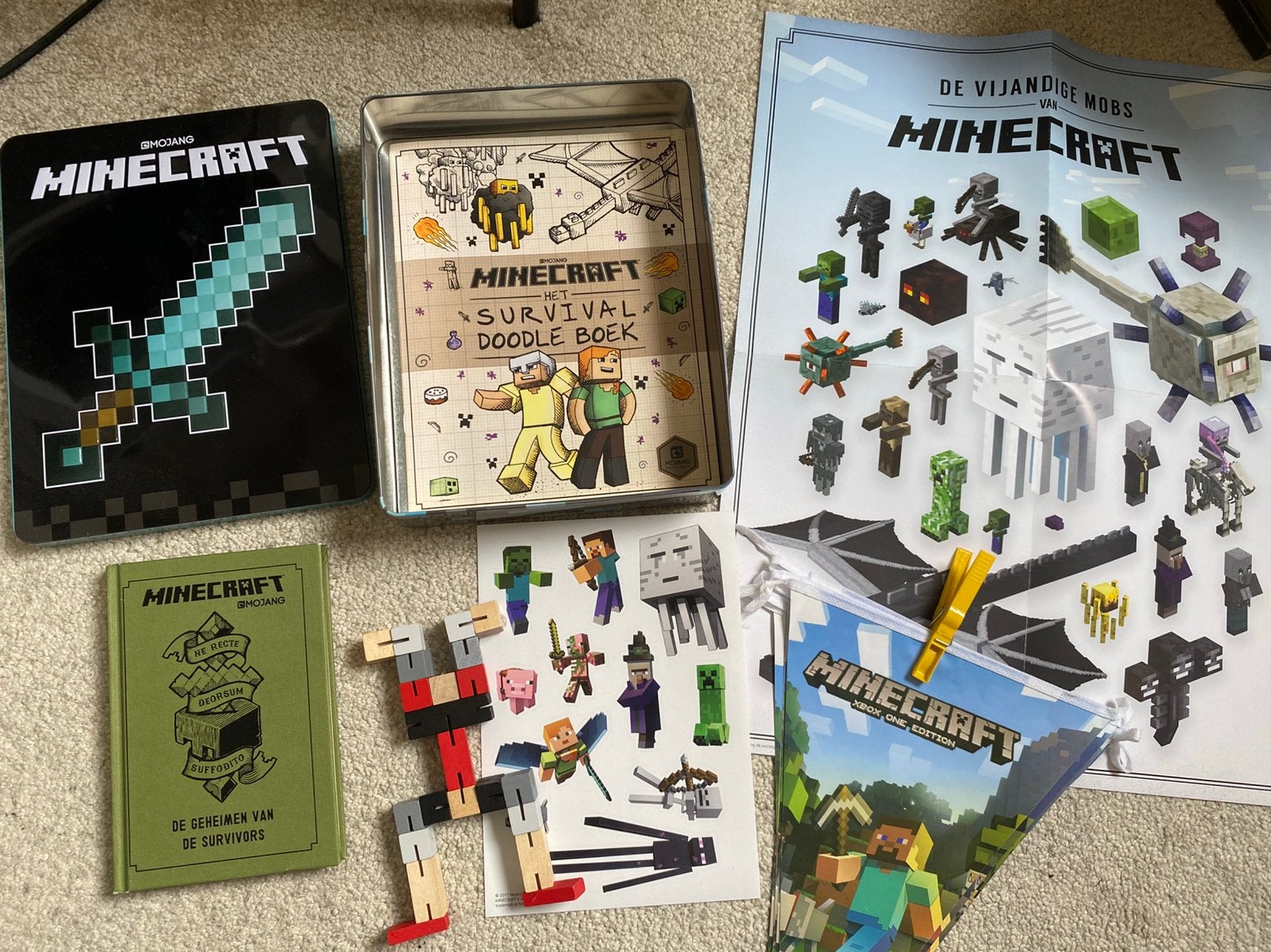 Minecraft Survival Doodle Boek, Poster en Sticker Set, Boeken, Ophalen of Verzenden, Nieuw