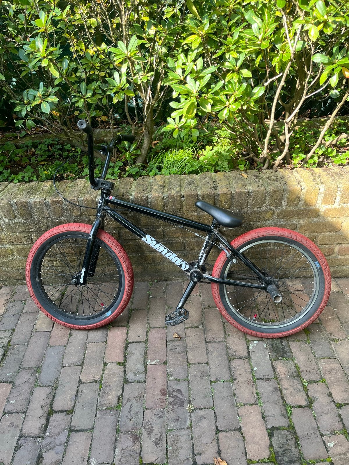Sunday BMX - Goed onderhouden met lichte gebruikssporen, Ophalen, Zo goed als nieuw, Schijfrem, 20 tot 24 inch