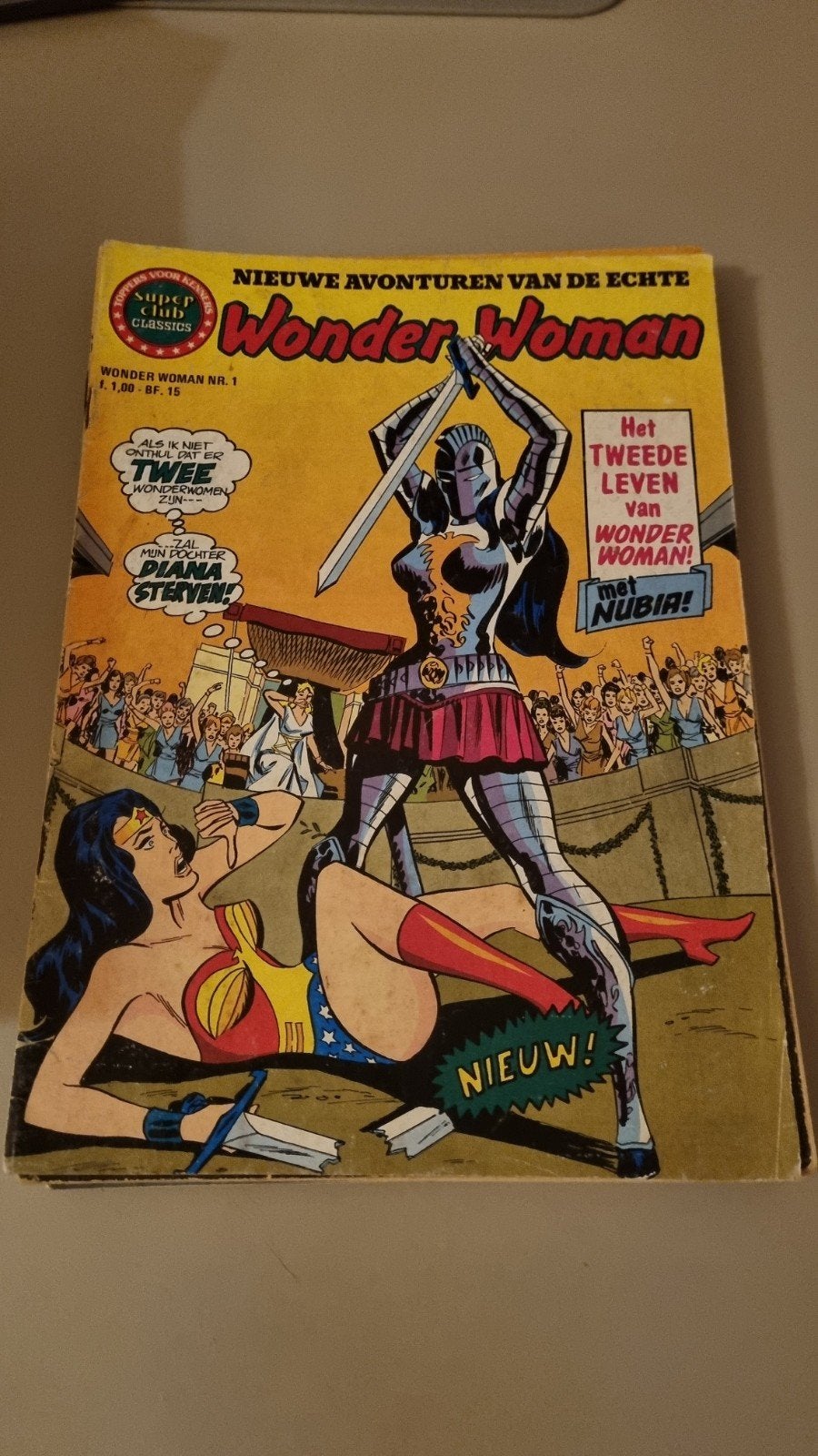 Wonder Woman Nr. 1 - Nieuwe Avonturen (Super Club Classics), Eén stripboek, Ophalen of Verzenden, Gelezen, Onbekend