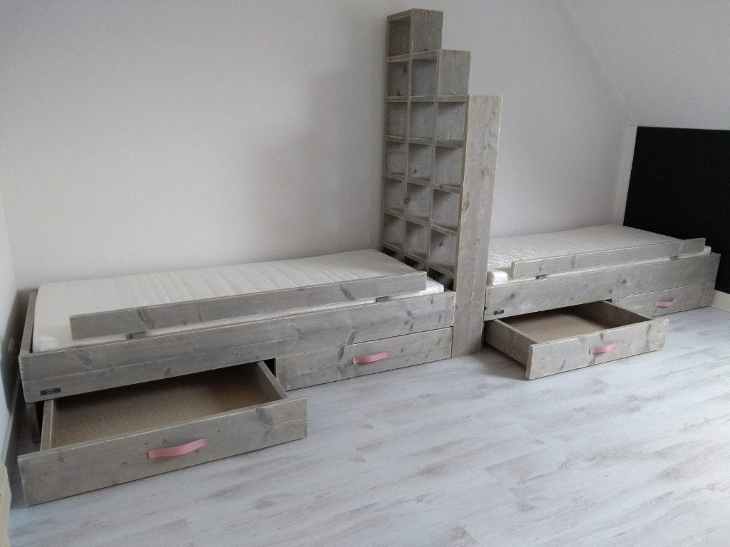 BEDDEN VOOR TWEELINGEN, Ophalen of Verzenden, Nieuw, Box, Bedje of Wieg