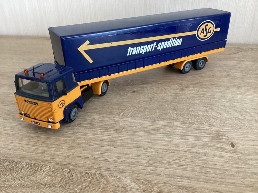 Mooie Scania Kantel cabi Stuuras Spiegels Zwaailamp Oplegger, Ophalen of Verzenden, Zo goed als nieuw, Bus of Vrachtwagen, Tekno