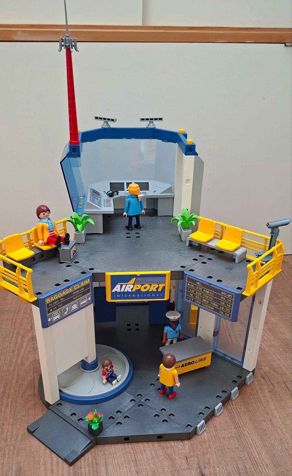 Playmobil Vliegveld met Vliegtuig en Accessoires, Ophalen of Verzenden, Gebruikt, Jongen of Meisje