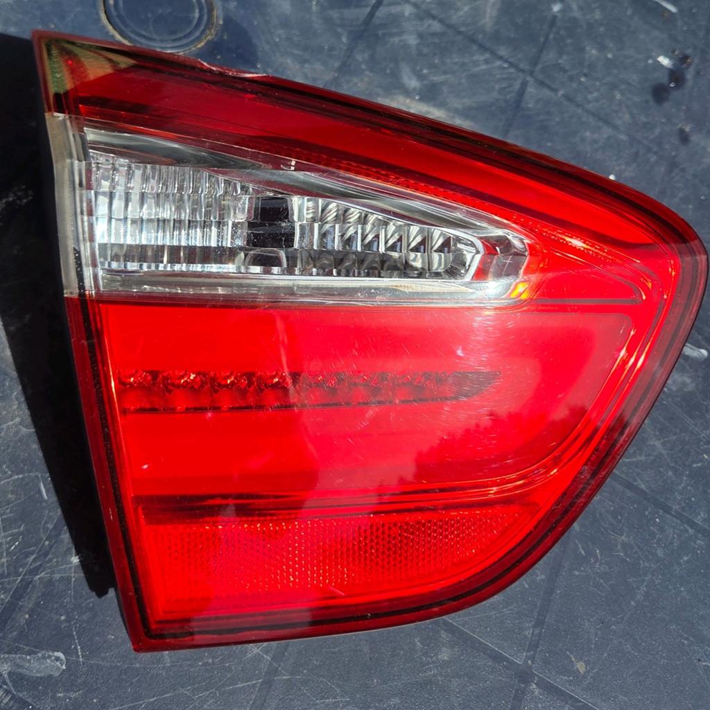 Kia Rio achterlicht linksachter klep vanaf 2011, Ophalen of Verzenden, Gebruikt, Kia