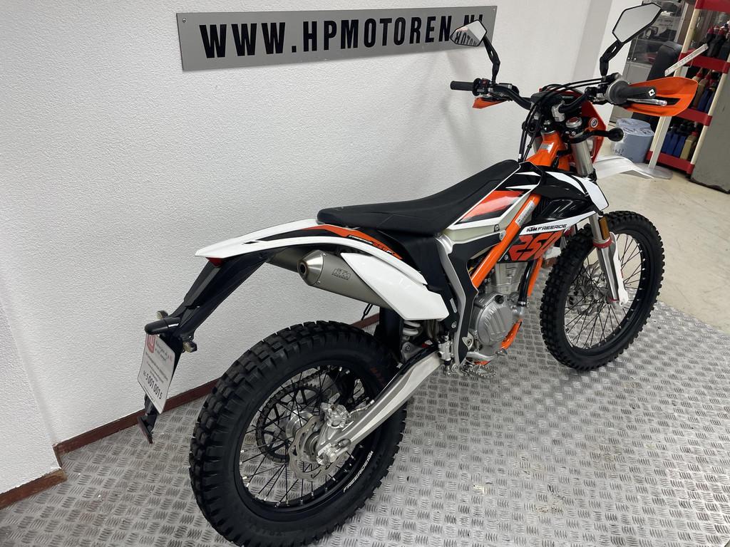 KTM FREERIDE 250 F 4T BOVAGGARANTIE 726 KM. ! 1e EIG., 250 cc, Bedrijf, Toermotor, KTM Sportmotorcycle Nederland