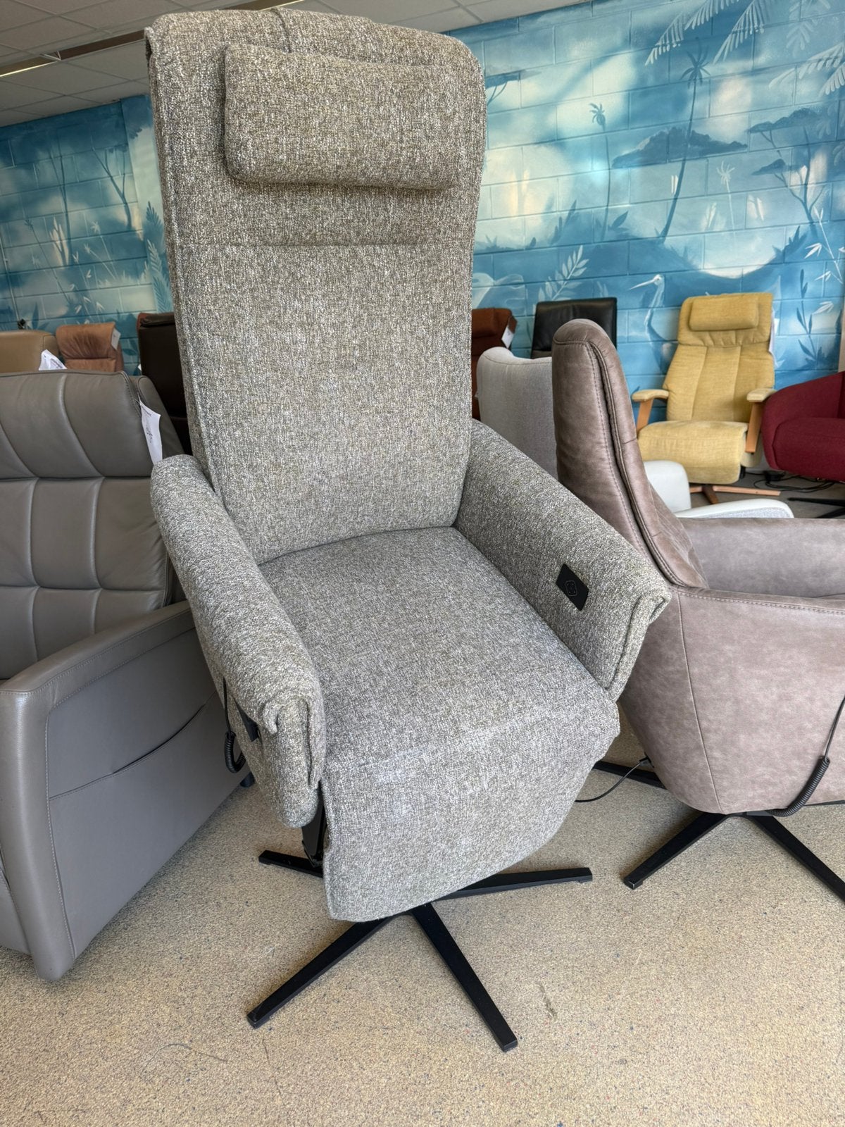 Tweedehands velderhof prominent sta op en relax stoel, Ophalen of Verzenden, Zo goed als nieuw, Ruim 100 fauteuils in alle kleuren en maten