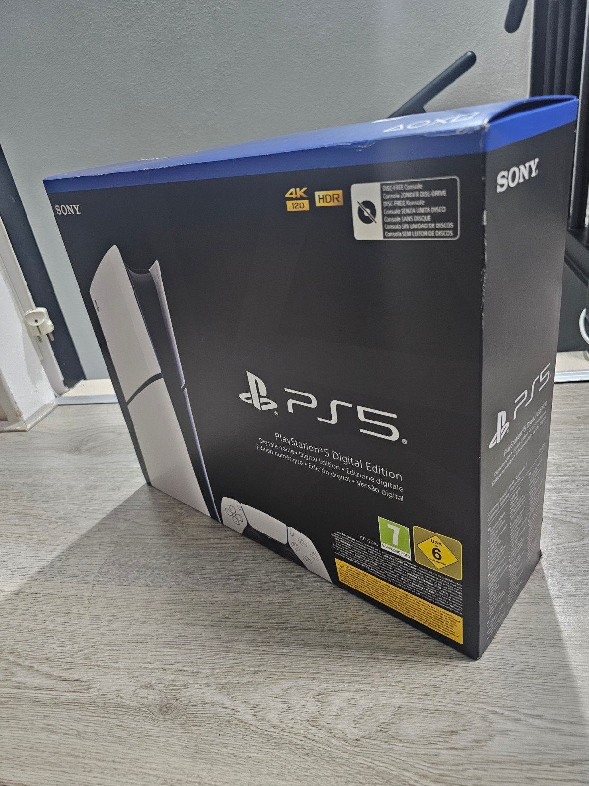 Gloednieuwe PlayStation 5 Digital Edition (PS5), Spelcomputers en Games, Spelcomputers | Sony PlayStation 5, Ophalen, Nieuw