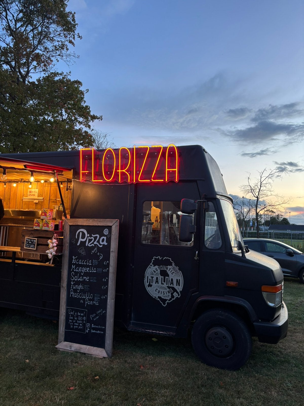 Pizza Foodtruck Mercedes, Ophalen, Gebruikt, Bus of Vrachtwagen, Overige merken