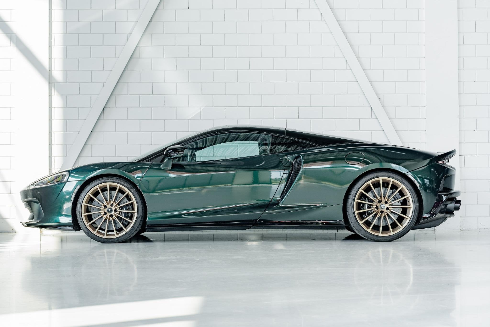 McLaren GT 4.0 V8 l B&W Audio l Pano | Ceramic | Carbon l Li, Auto's, Automaat, 3994 cc, Leder, Bedrijf