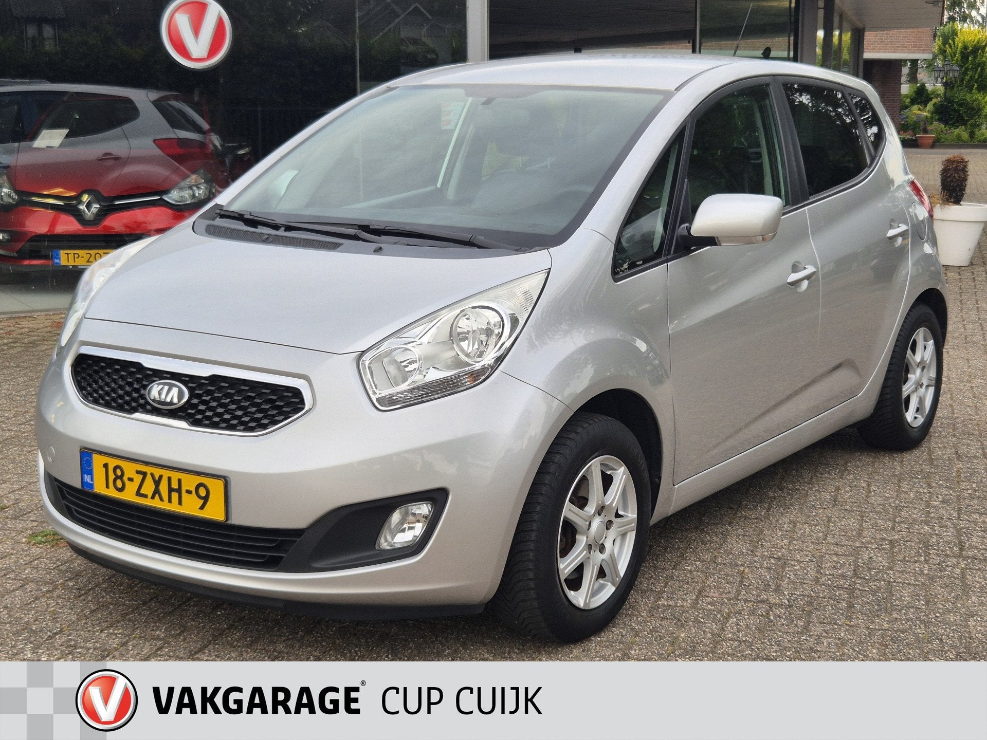 Kia Venga 1.6 CVVT Super Pack AIRCO, NAVIGATIE, TREKHAAK, PA, Auto's, Euro 5, 15 km/l, 4 cilinders, Leder en Stof