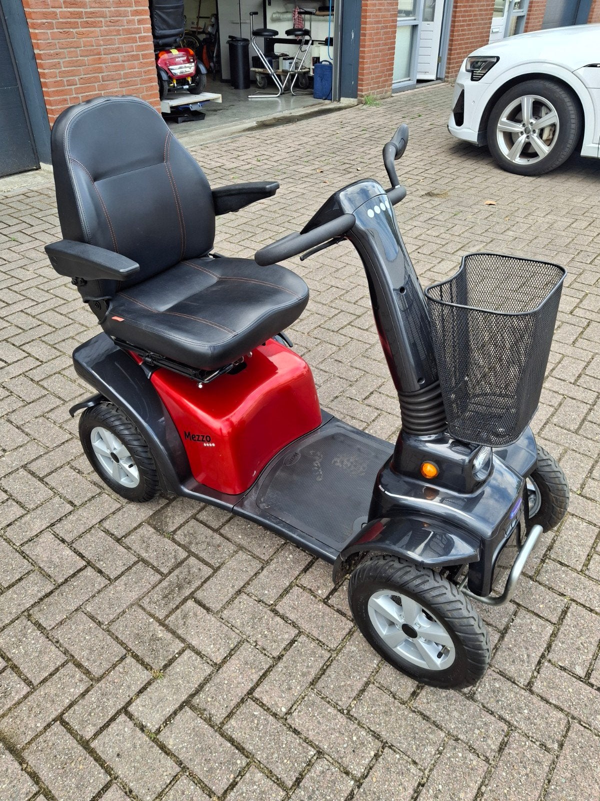 Hele nette Mezzo scootmobiel, rijdt bijzonder fijn., Ophalen of Verzenden, Gebruikt