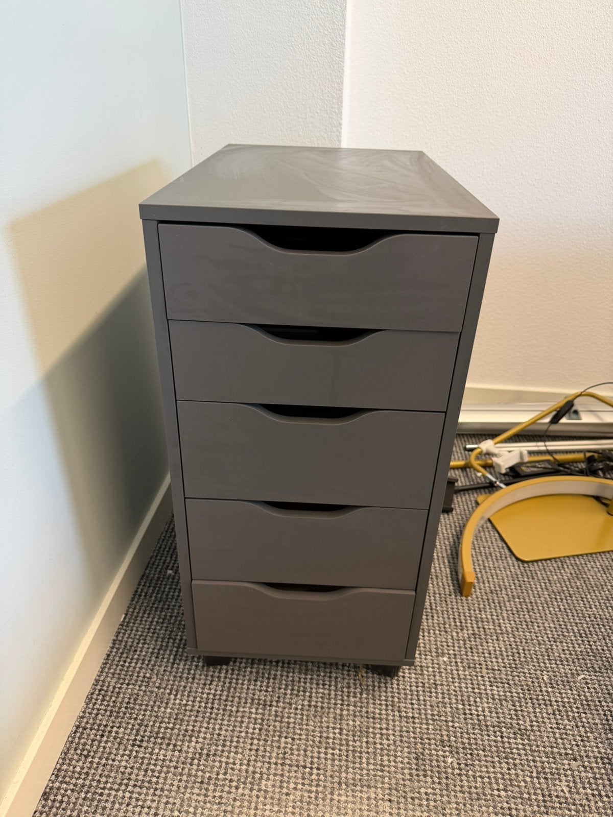 IKEA ALEX Ladekast op Wielen, Ophalen, 5 laden of meer, Zo goed als nieuw, Minder dan 100 cm