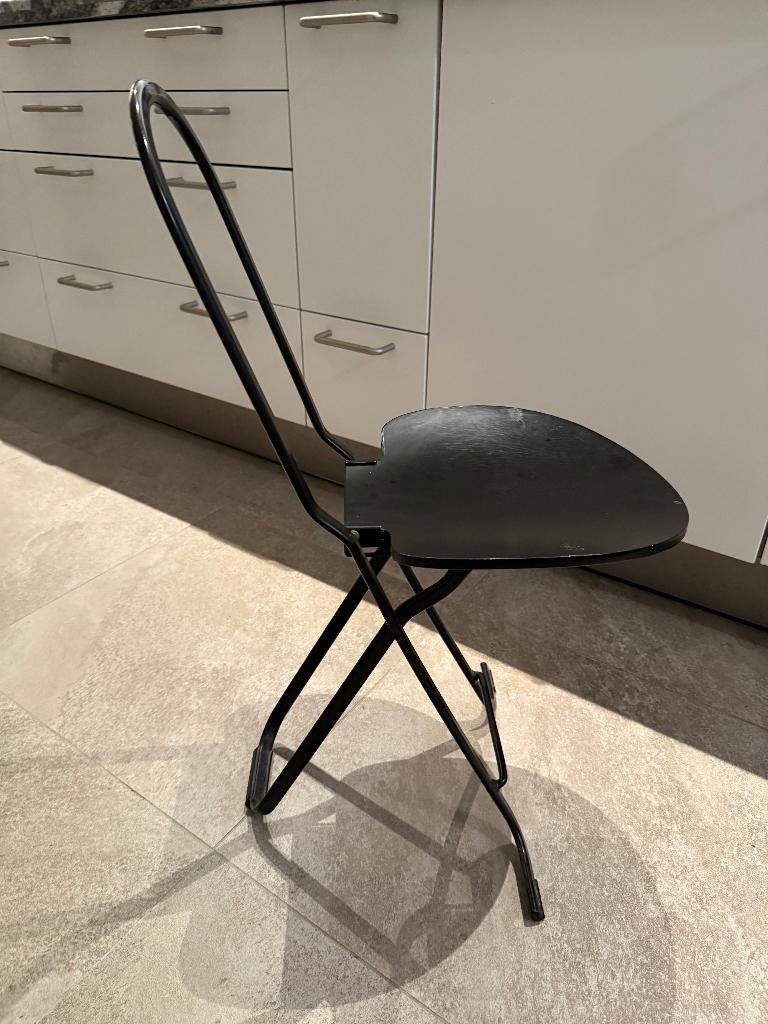Daphne Dafne, Gastone Rinaldi  Paperclip Chair, Ophalen, Zwart, Italiaans. Vintage Industrieel memphis Design, Zo goed als nieuw