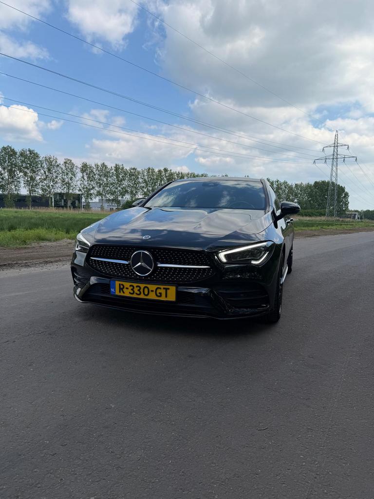 Mercedes-Benz CLA 180 136pk 7G-DCT 2022 Zwart, Auto's, Mercedes-Benz, CLA, 136 pk, Zwart, 4 cilinders