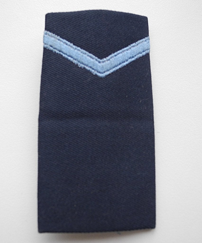 1 epaulet, rangembleem, schuifpas Koninklijke Luchtmacht., Ophalen of Verzenden, Zo goed als nieuw, Overige typen