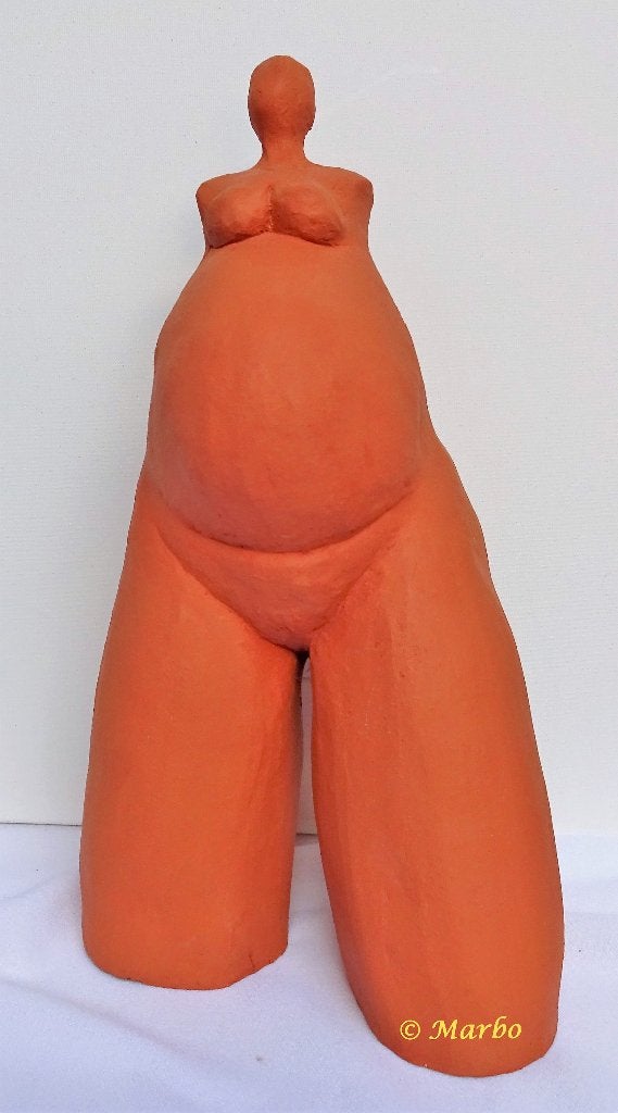 Beeld zwangere vrouw , onbewerkt. hoogte is 33 cm, Ophalen, Steen of Keramiek
