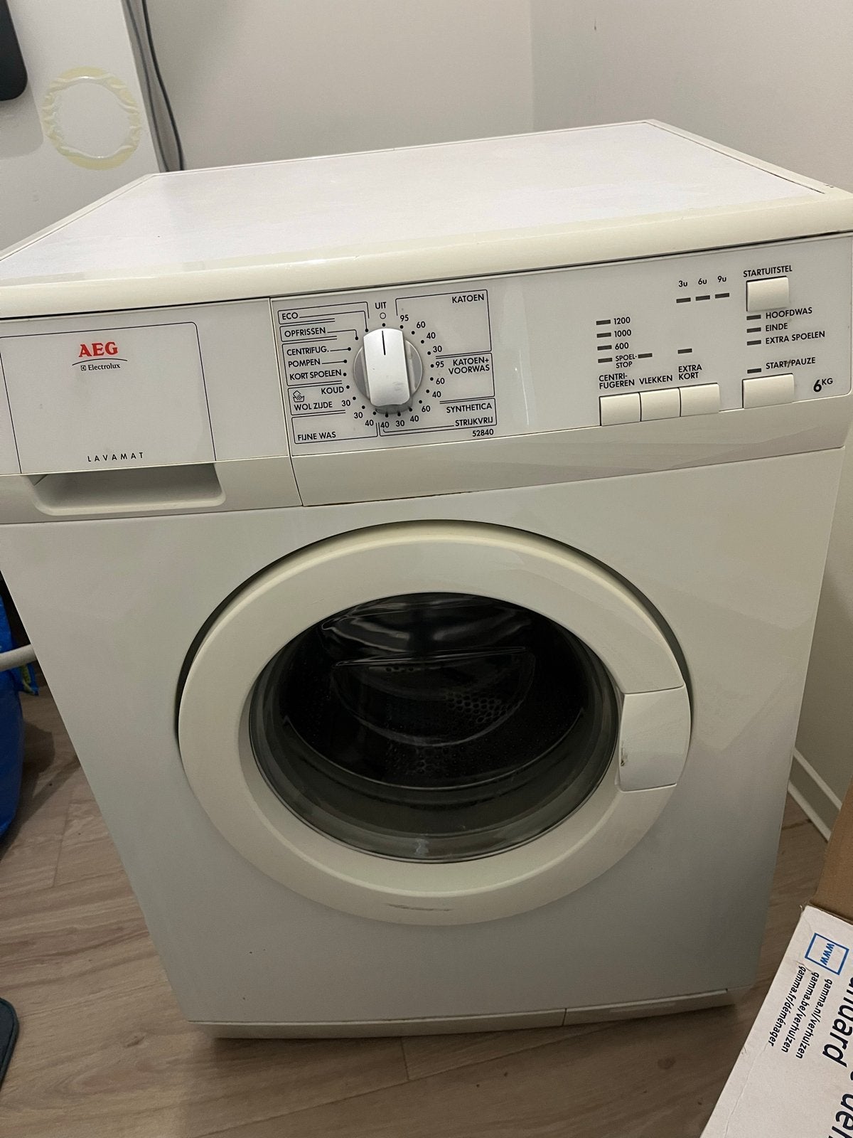 OPKNAPPER - AEG Lavamat wasmachine, Ophalen, Voorlader, Niet werkend, 85 tot 90 cm