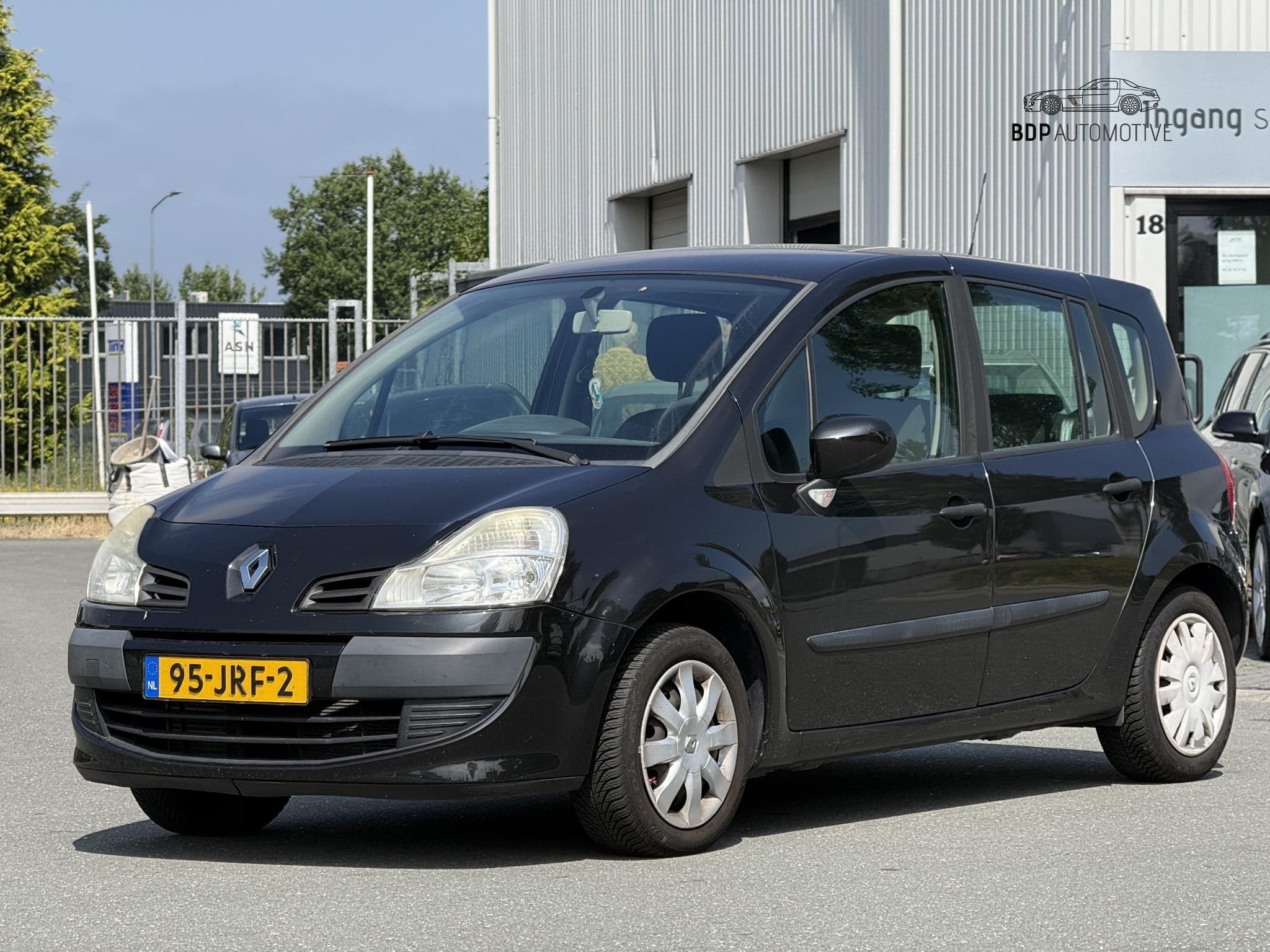 Renault Grand Modus 1.2 TCE Expression HANDEL / EXPORT, Auto's, Renault, Voorwielaandrijving, Gebruikt, 4 cilinders, Origineel Nederlands
