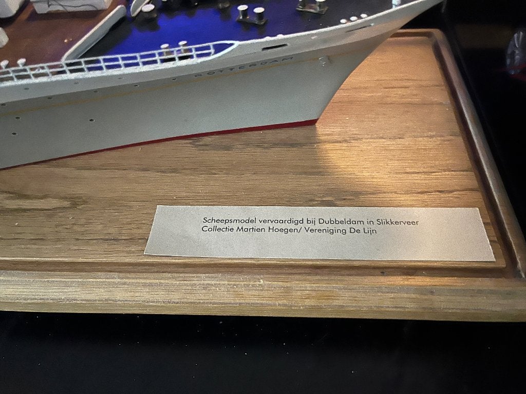 scheepsmodel. SS Rotterdam. C. Dubbelman. Slikkerveer, Ophalen of Verzenden, Zo goed als nieuw