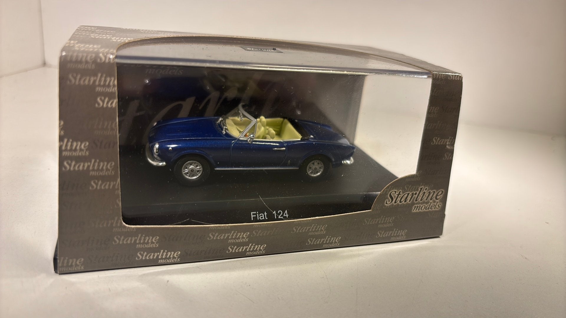 Fiat 124 bleu starline 1.43, Overige merken, Auto, Ophalen of Verzenden, A