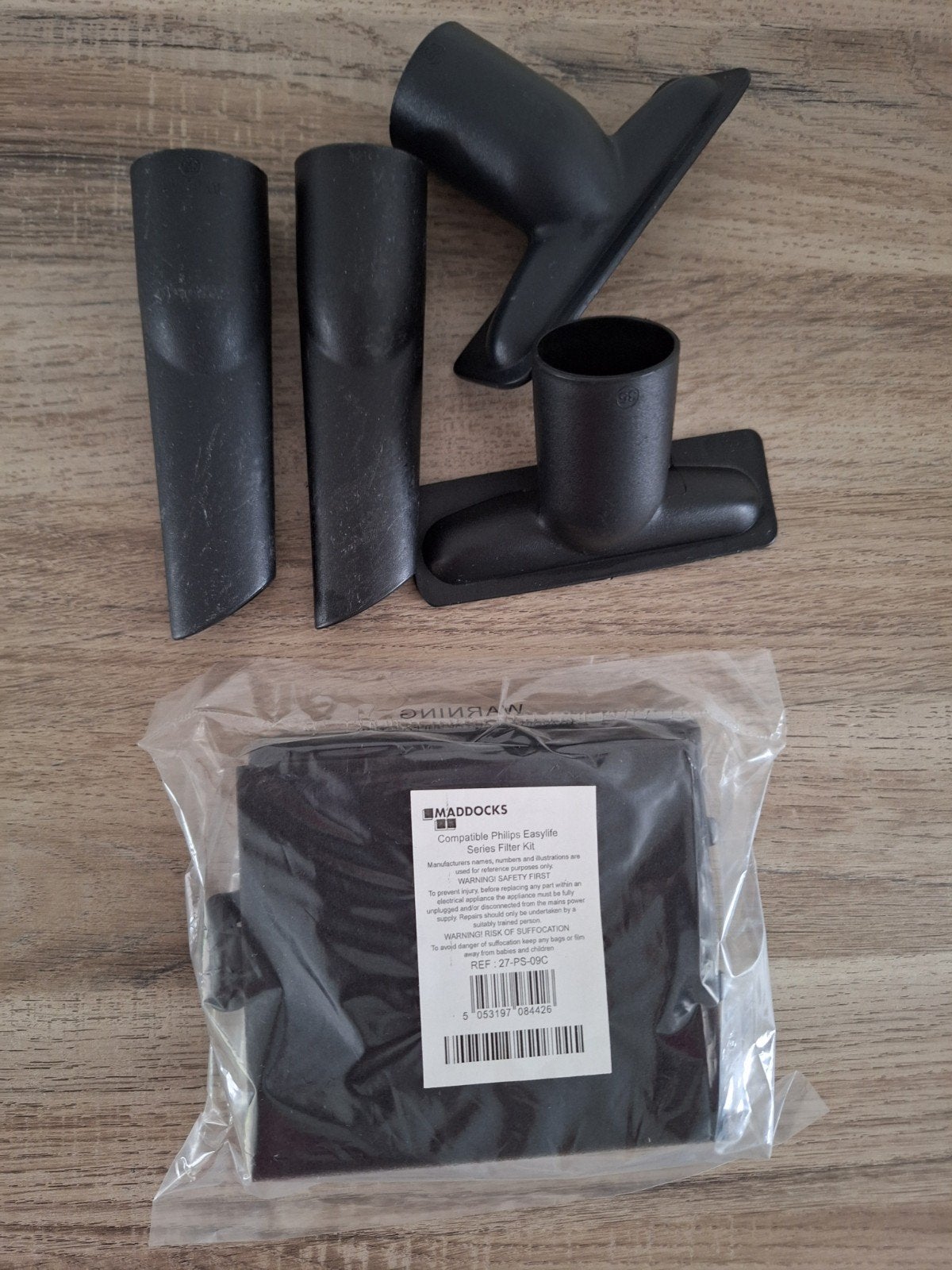 Nieuwe Philips EasyLife stofzuiger filter + opzetstukken, Ophalen of Verzenden, Nieuw, Inclusief accessoires, Philips