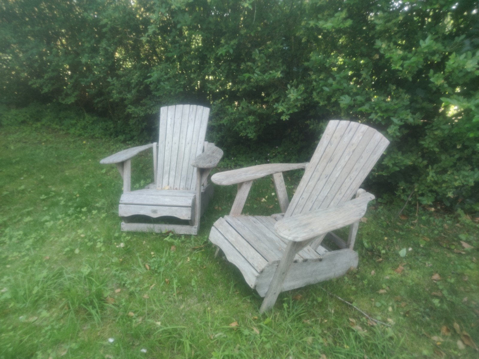 Twee adirondack stoelen van Triniti, hardhout, Ophalen, Gebruikt, Hout