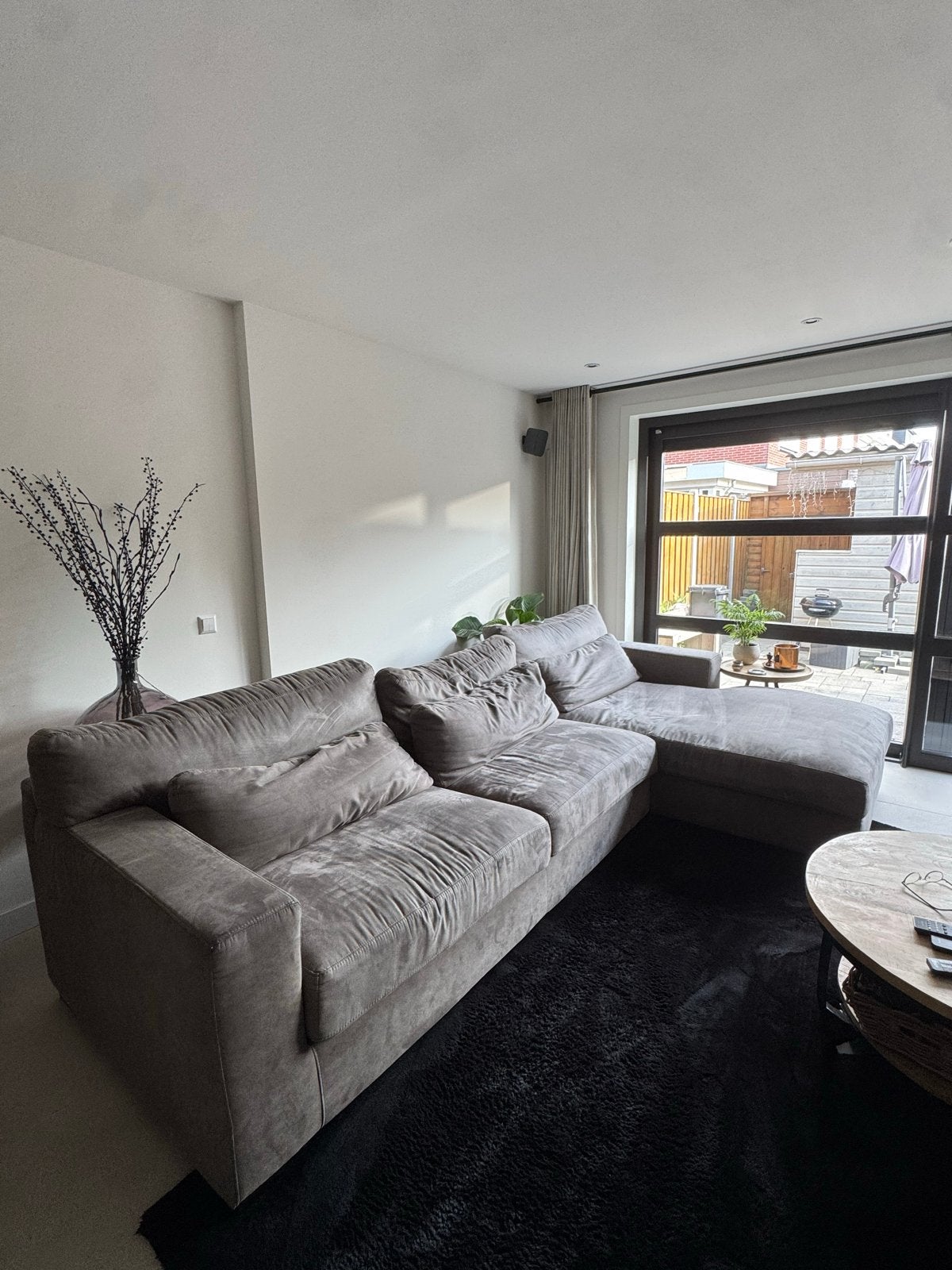 Hoekbank met lounge in Suede Microvezel grijs, Huis en Inrichting, Ophalen, 250 tot 300 cm, 100 tot 125 cm, Hoekbank