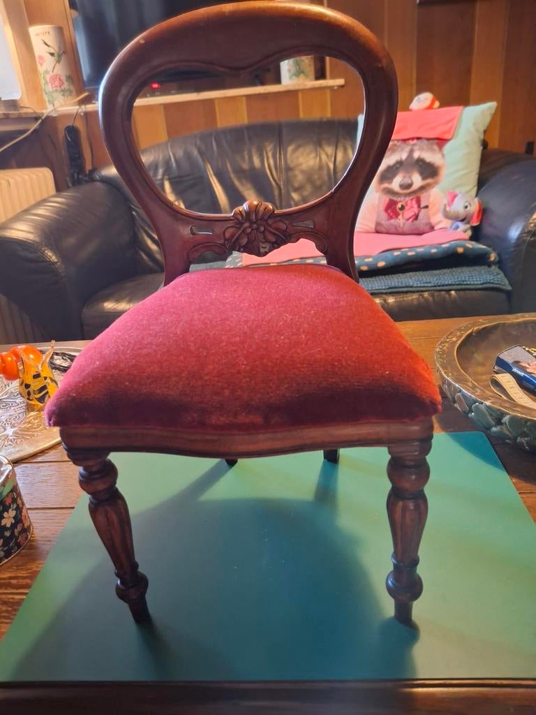 Antiek  poppenstoel hoogte 43 cm, Antiek en Kunst, Ophalen of Verzenden