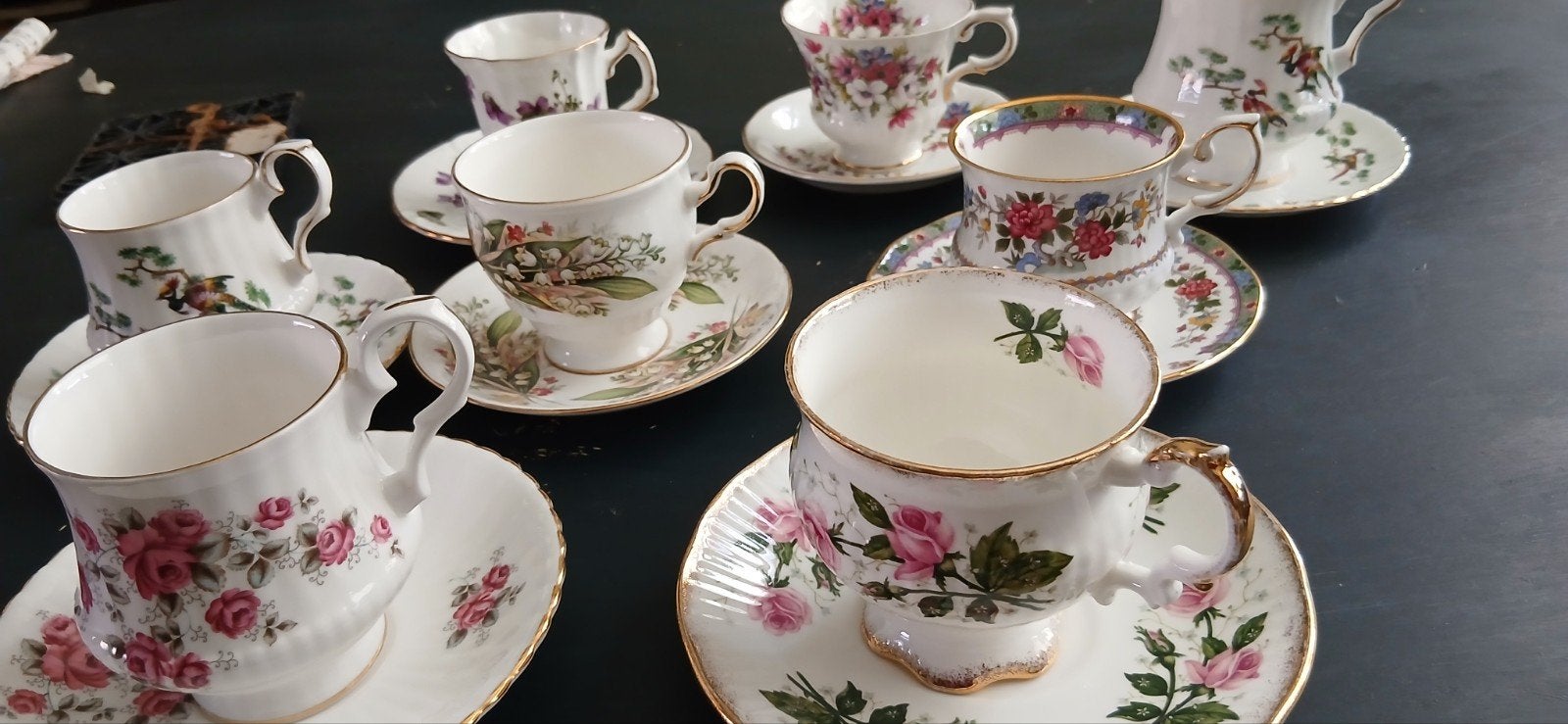 maar liefst 8 hele stijlvolle Engelse Kopjes bone China, Verzamelen, Porselein, Kristal en Bestek, Ophalen of Verzenden, Zo goed als nieuw